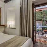Easybnb - Luxury Navona בית הארחה 4*