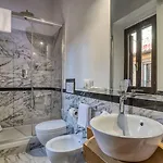 Easybnb - Luxury Navona בית הארחה 4*