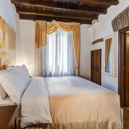 Easybnb - Luxury Navona 4*