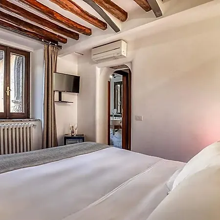 Affittacamere Easybnb - Luxury Navona 4*