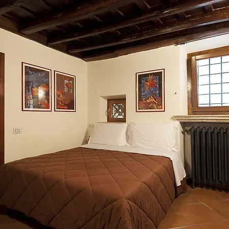 Easybnb - Luxury Navona 4* Rome