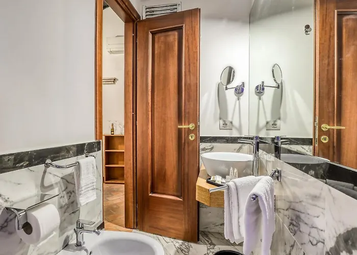 Easybnb - Luxury Navona 4* Rom