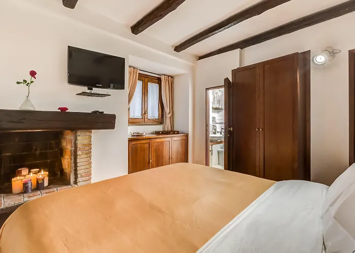 Easybnb - Luxury Navona 4* Rom